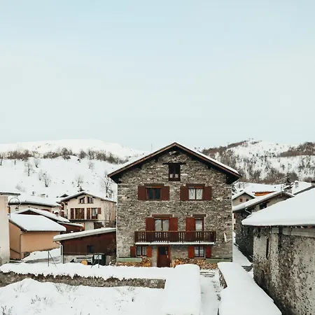 Le Chateau By Lodji Alpesi faház