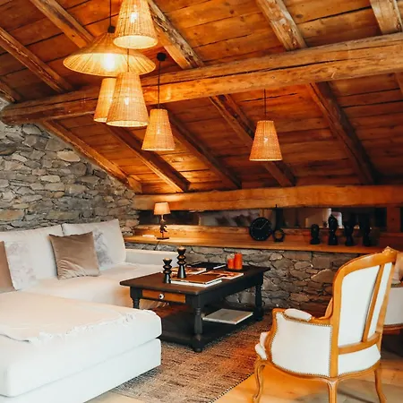 Le Chateau By Lodji