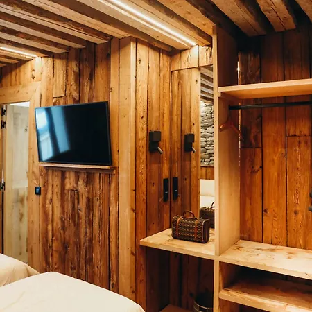 Chalet Le Chateau By Lodji